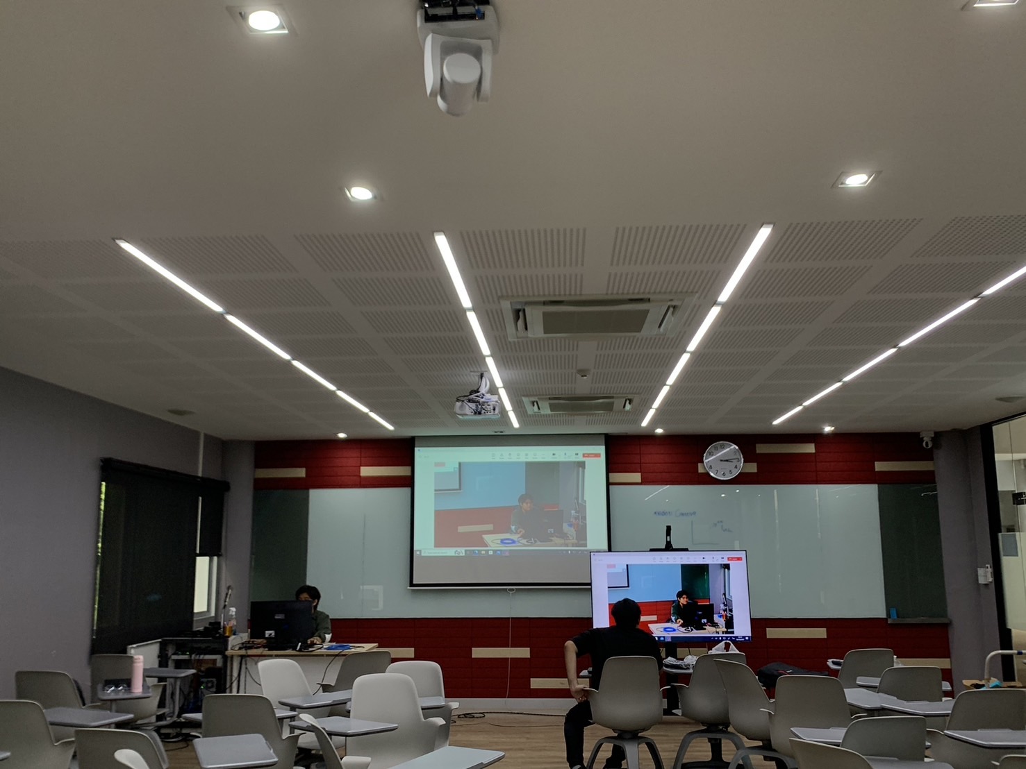 ห้องเรียนอัจฉริยะ (Smart Classroom) Detail